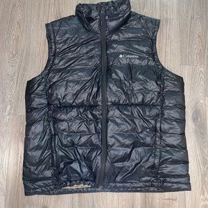 Men’s Columbia vest